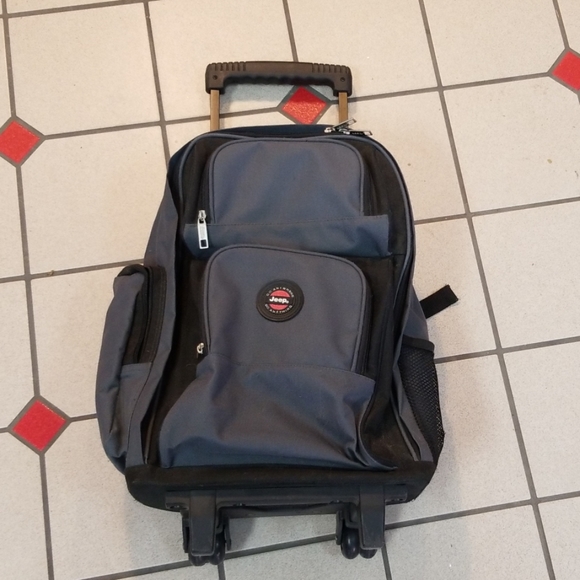 Jeep Other - Jeep backpack with wheels and telescoping handle